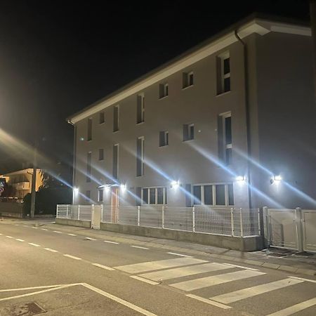 Garibaldi 16 Room Legnaro Buitenkant foto