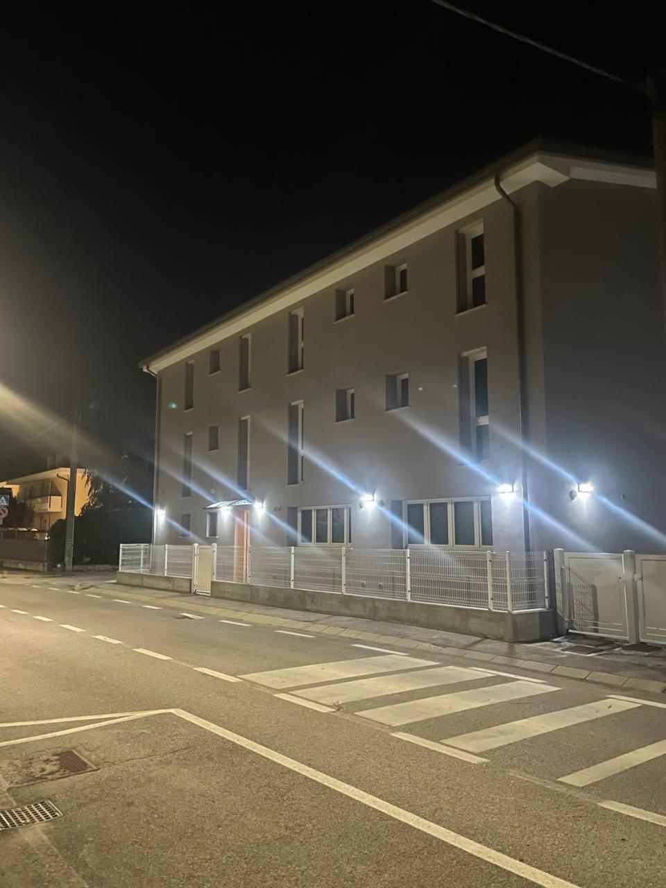 Garibaldi 16 Room Legnaro Buitenkant foto